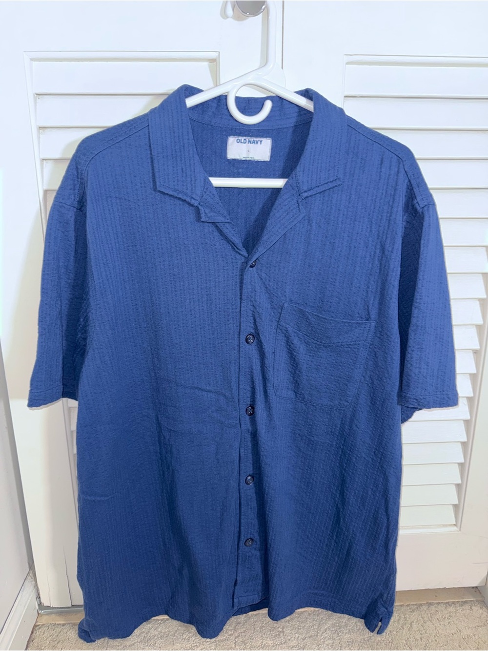 Old Navy Men’s Navy Blue Linen Short-Sleeve Button-Up Shirt